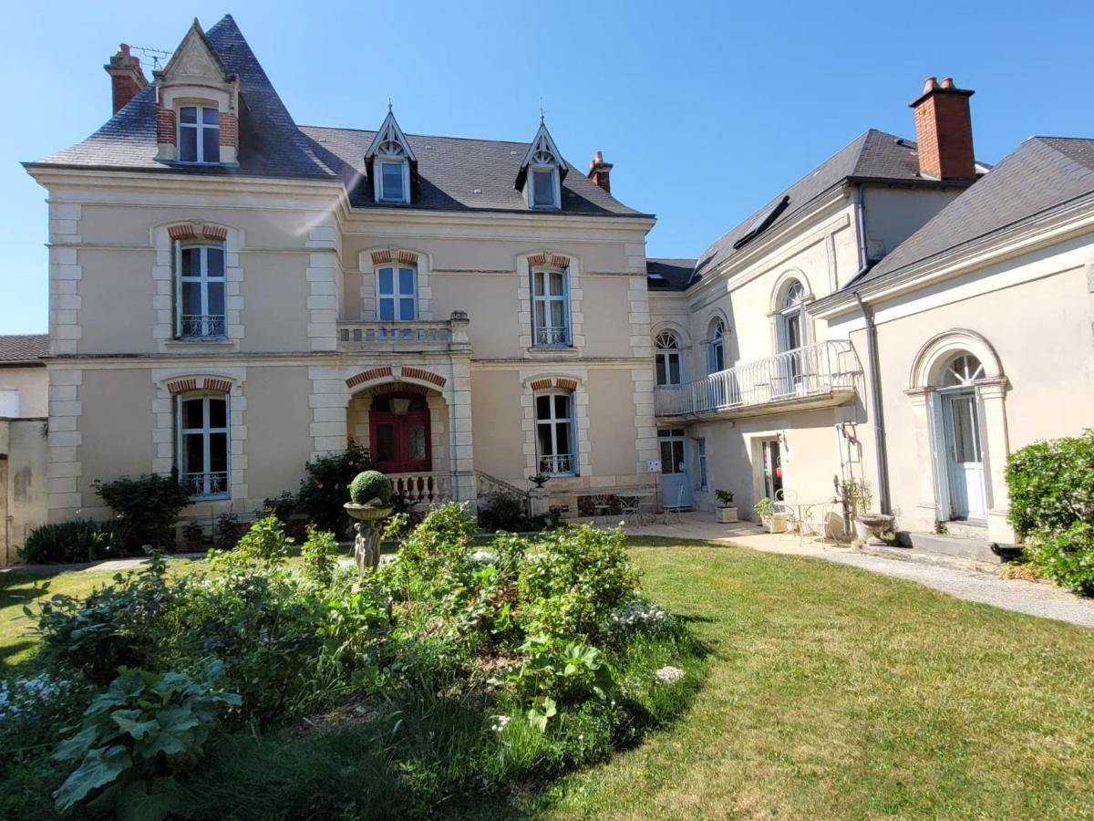 La Roseraie Neuville-du-Poitou 외부 사진